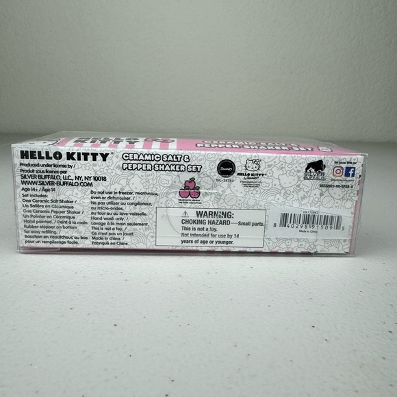 Hello Kitty Colorful Salt‎ & Pepper Shaker Set NWT - Picture 10 of 14